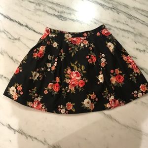 HIGH QUALITY Floral Pleated Skirt!